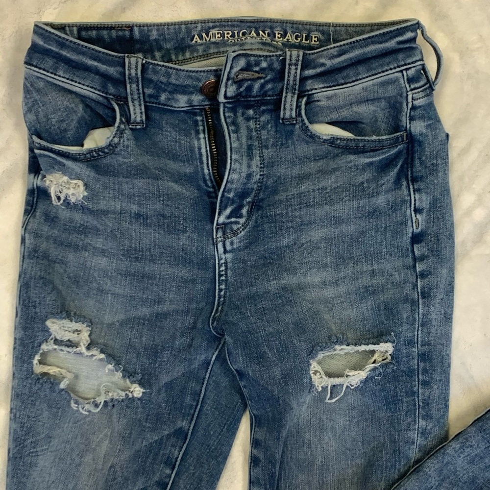 Ripped American Eagle Skinny Jeans